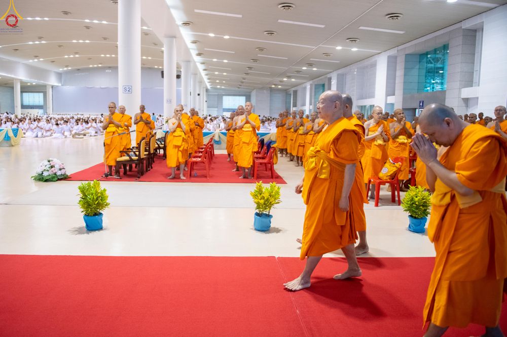 ภาพ No.311717:วันอังคารที่ 3 มีนาคม พ.ศ.2569 ปฏิบัติธรรมภาคสายวันมาฆบูชา พิธีถวายภัตตาหารเป็นสังฆทาน ณ สภาธรรมกายสากล วัดพระธรรมกาย