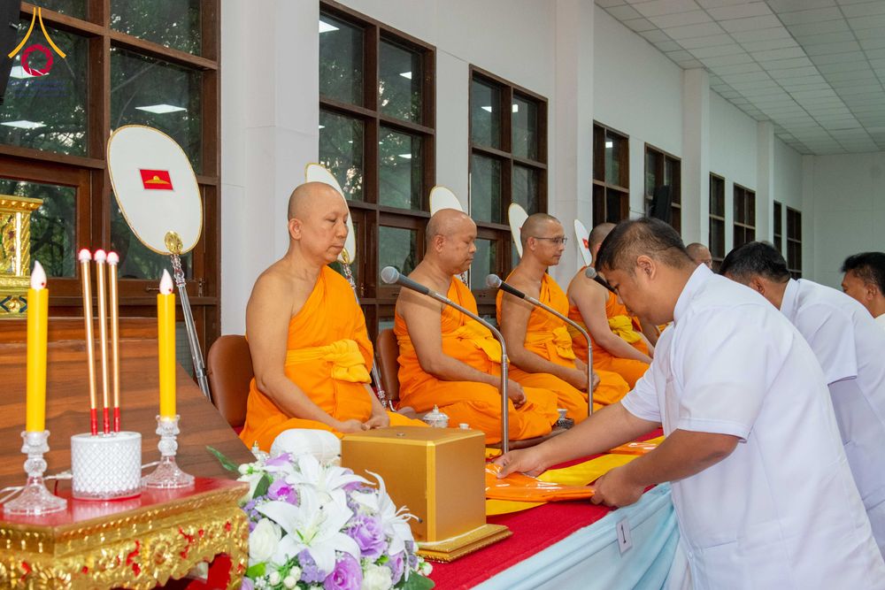 ภาพ No.315361:วันอังคารที่ 24 มีนาคม พ.ศ. 2569 พิธีบำเพ็ญกุศล คุณพ่อณรงค์ จินตมากุล  สิริอายุ 99 ปี 11 เดือน โยมบิดา พระครูปลัดรัตนวีรวัฒน์ (รังสฤษดิ์ อิทฺธิจินตโก) ที่ปรึกษาเจ้าคณะจังหวัดปทุมธานี เจ้าอาวาสวัดพระธรรมกาย  ณ ห้องปลูกศรัทธา 2 วัดพระธรรมกาย ปทุมธานี