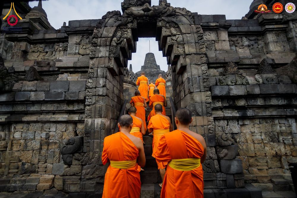 ภาพ No.280082:วันที่ 31 ธันวาคม พ.ศ. 2568 เดินธรรมยาตราที่บรมพุทธโธ อินโดนีเซีย