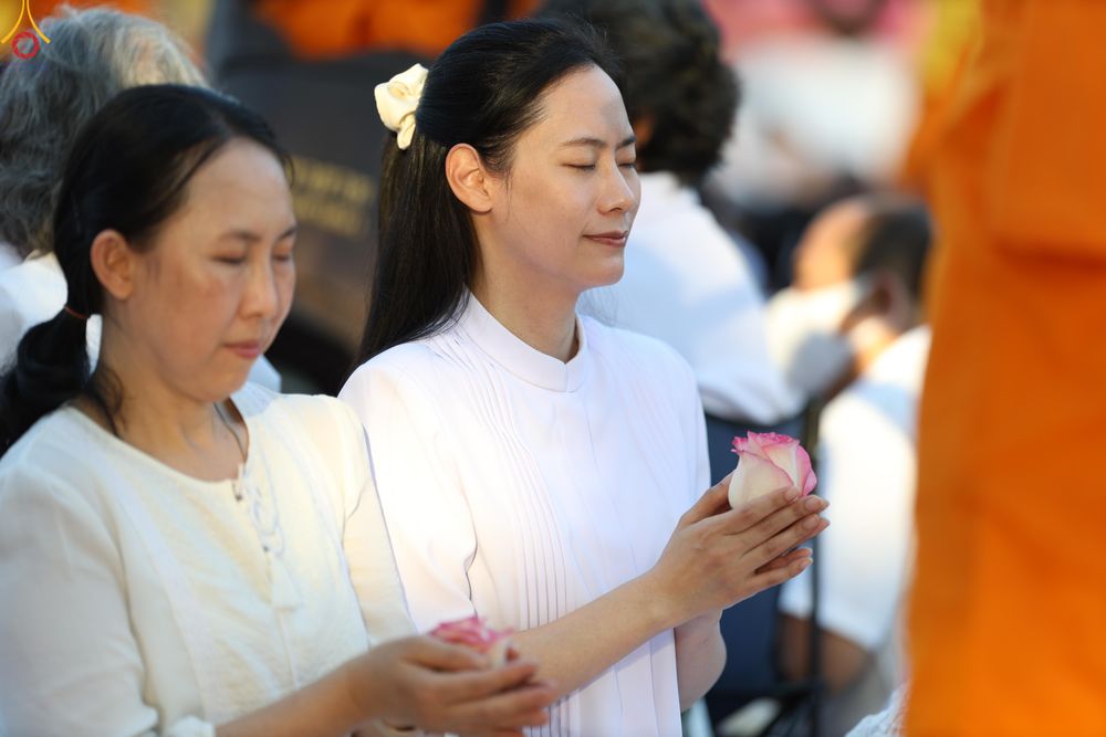 ภาพ No.290532:วันที่ 7 มกราคม พ.ศ. 2569 พิธีต้อนรับพระธรรมยาตรา ณ อนุสรณ์สถานลำดับที่ 2  สถานที่ตั้งมโนปณิธานบวชตลอดชีวิต อนุสรณ์สถานคลองบางนางแท่น (ภาพชุดที่ 2) อ.สามพราน จ.นครปฐม ในโครงการธรรมยาตรา กตัญญูบูชา มหาปูชนียาจารย์ พระมงคลเทพมุนี(สด จนฺทสโร) พระผู้ปราบมาร 