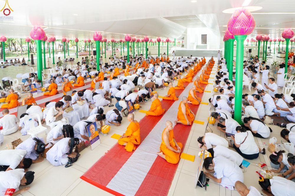 ภาพ No.335341:วันเสาร์ที่ 13 มิถุนายน พ.ศ.2569 พิธีขอบรรพชา , พิธีขอสรณคมน์และศีล , พิธีถวายบาตร , พิธีอุปสมบท โครงการอุปสมบทหมู่ผู้บริหาร รุ่นที่ 16 , โครงการอุปสมบทหมู่ธรรมทายาท  ระดับอุดมศึกษา รุ่นที่ 53 (ภาคฤดูฝน) ณ โบสถ์พระไตรปิฏก วัดพระธรรมกาย