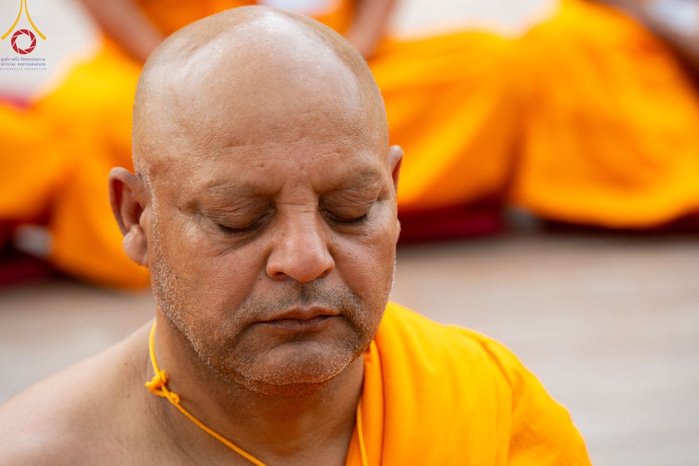 ภาพ No.314645:วันที่ 20 มีนาคม พ.ศ. 2569 พระอาจารย์ แนะนำการปฏิบัติธรรมให้แก่สามเณร  โครงการบรรพชาสามเณร 500 รูป เนปาล ณ วิหารมายาเทวี ประเทศเนปาล