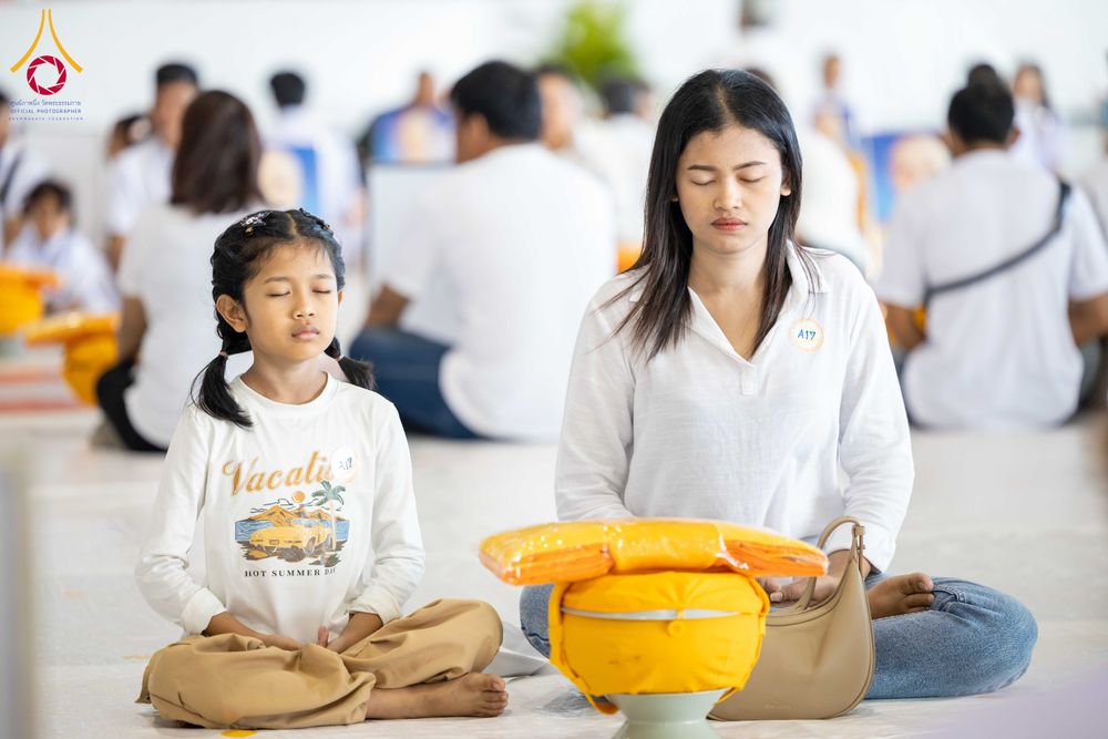 ภาพ No.319428:วันเสาร์ที่ 4 เมษายน พ.ศ.2569 พิธีขอขมา มอบผ้าไตร และถวายบาตรแด่นาคธรรมทายาท ในโครงการบรรพชาสามเณรฟื้นฟูพระพุทธศาสนาทั่วไทย โครงการหน่อแก้วเปรียญธรรม รุ่นที่ 14 โครงการสามเณรยุวธรรมทายาท รุ่นที่ 34 โครงการสามเณรมัชฌิมธรรมทายาท รุ่นที่ 30 ณ สภาธรรมกายสากล