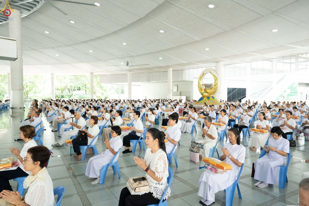 ภาพ No.348256:วันที่ 10 กันยายน พ.ศ.2569 พิธีสวดพระพุทธมนต์ และถวายภัตตาหารเป็นสังฆทาน เนื่องในวันครบ 26 ปี วันคล้ายละสังขาร คุณยายอาจารย์มหารัตนอุบาสิกาจันทร์ ขนนกยูง ณ หอฉันคุณยายอาจารย์ฯ วัดพระธรรมกาย