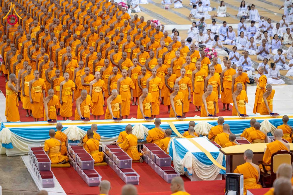 ภาพ No.308738:วันที่ 1 กุมภาพันธ์ พ.ศ. 2569 พิธีรับประกาศนียบัตร และพระของขวัญพระธรรมยาตรา ณ สภาธรรมกายสากล วัดพระธรรมกาย จ.ปทุมธานี