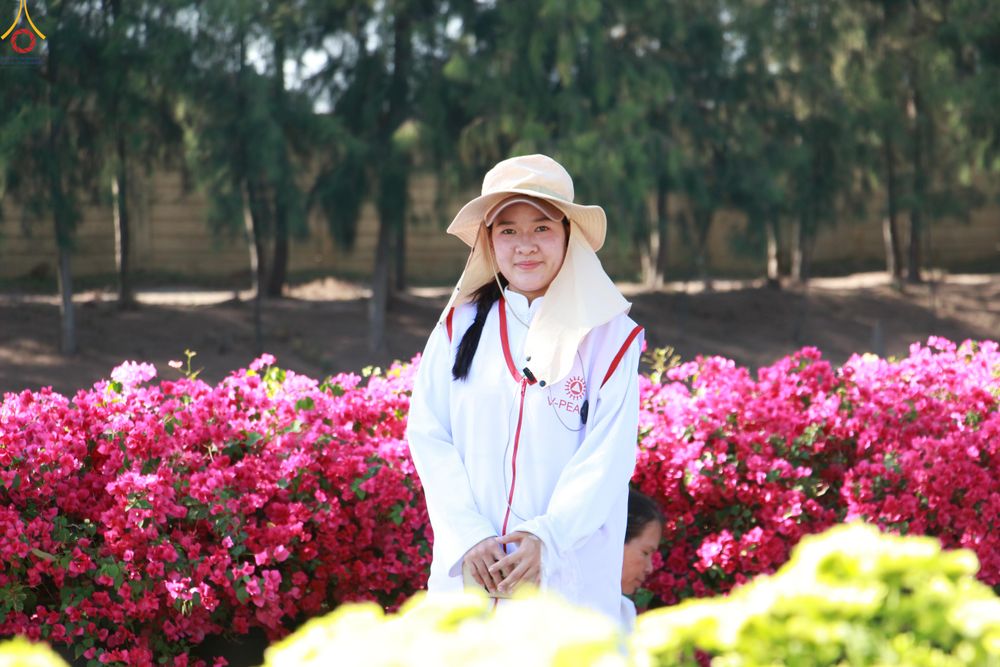 ภาพ No.296049:ภาพเบื้องหลังอาสาสมัครรวมใจ ชุดที่ 1 ในโครงการธรรมยาตรา กตัญญูบูชา มหาปูชนียาจารย์ พระมงคลเทพมุนี(สด จนฺทสโร) พระผู้ปราบมาร อนุสรณ์สถาน 7 แห่ง ปีที่ 14