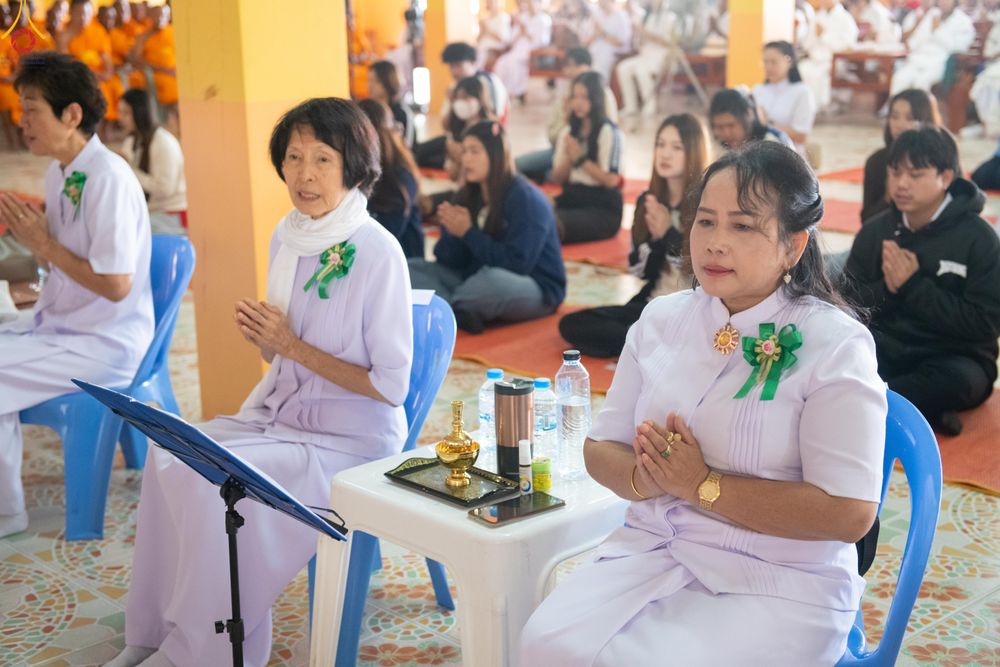 ภาพ No.291244:วันที่ 9 มกราคม พ.ศ. 2569 พิธีทอดผ้าป่าทำนุบำรุงศาสนสถาน ณ วัดนาราภิรมย์ อ.บางเลน จ.นครปฐม ในโครงการธรรมยาตรา กตัญญูบูชา มหาปูชนียาจารย์ พระมงคลเทพมุนี(สด จนฺทสโร) พระผู้ปราบมาร อนุสรณ์สถาน 7 แห่ง ปีที่ 14