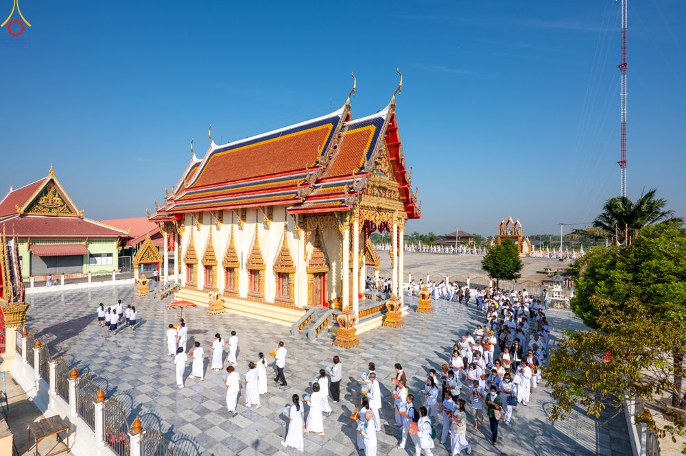 ภาพ No.293214:วันที่ 12 มกราคม พ.ศ. 2569 พิธีทอดผ้าป่าทำนุบำรุงศาสนสถาน ณ วัดคู้สลอดวุฒิโสภณ อ.ลาดบัวหลวง จ.พระนครศรีอยุธยา ในโครงการธรรมยาตรา กตัญญูบูชา มหาปูชนียาจารย์ พระมงคลเทพมุนี(สด จนฺทสโร) พระผู้ปราบมาร อนุสรณ์สถาน 7 แห่ง ปีที่ 14