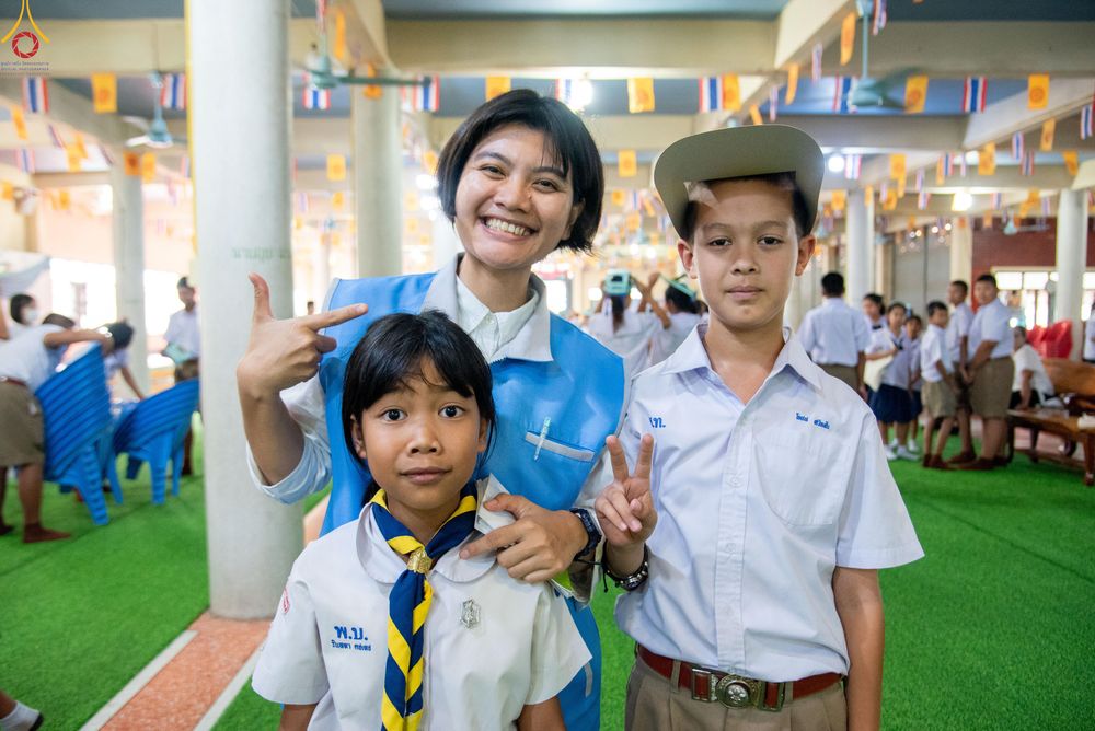 ภาพ No.301320:วันที่ 22 มกราคม พ.ศ. 2569 พิธีทอดผ้าป่าทำนุบำรุงศาสนสถาน ณ วัดใหม่พิบูลย์ผล อ.สองพี่น้อง จ.สุพรรณบุรี ในโครงการธรรมยาตรา กตัญญูบูชา มหาปูชนียาจารย์ พระมงคลเทพมุนี(สด จนฺทสโร) พระผู้ปราบมาร อนุสรณ์สถาน 7 แห่ง ปีที่ 14