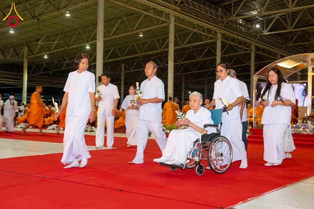 ภาพ No.316710:วันอาทิตย์ที่ 29 มีนาคม พ.ศ. 2569 พิธีทอดผ้าบังสุกุลและพิธีชำระร่าง โยมพ่อณรงค์ จินตมากุล  สิริอายุ 99 ปี 11 เดือน โยมบิดา พระครูปลัดรัตนวีรวัฒน์ (รังสฤษดิ์ อิทฺธิจินตโก) ที่ปรึกษาเจ้าคณะจังหวัดปทุมธานี เจ้าอาวาสวัดพระธรรมกาย  ณ ฌาปนสถานชั่วคราว ทางเข้า 