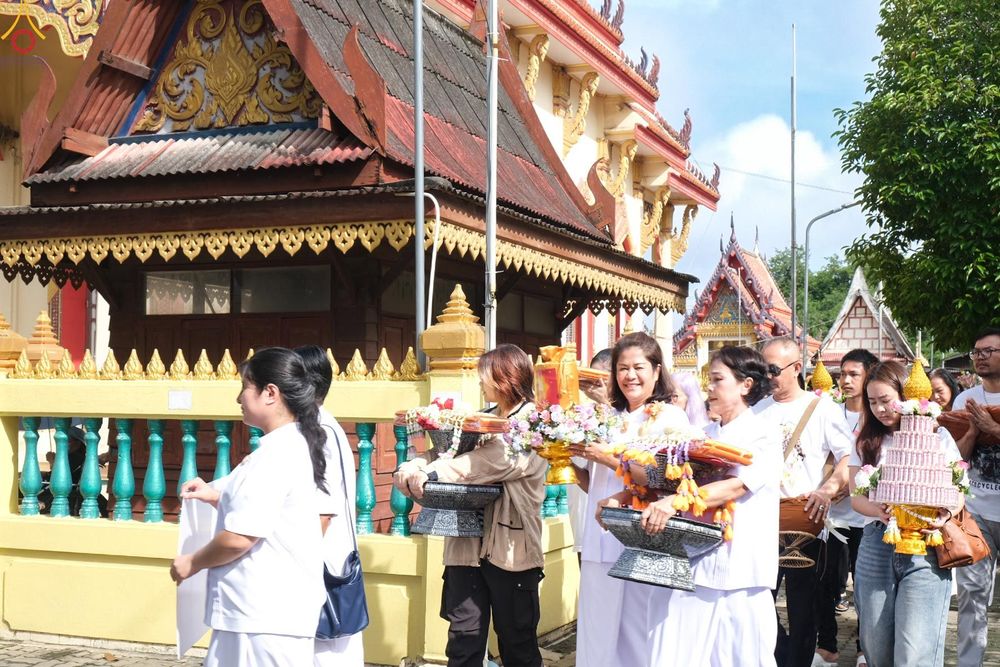 ภาพ No.278657:วันอาทิตย์ที่ 2 พฤศจิกายน  2568 พิธีทอดกฐินสามัคคีทั่วไทย โดยคณะศิษยานุศิษย์ บูชาธรรม 81 ปี หลวงพ่อธัมมชโย ณ วัดสุวรรณาราม อ.พุทธมณฑล จ.นครปฐม