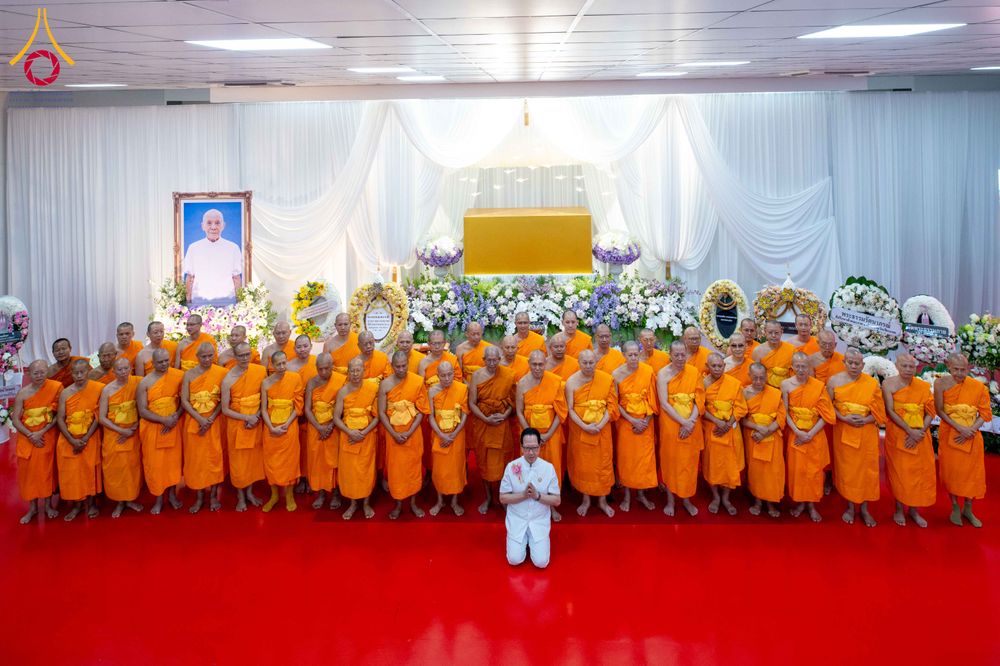 ภาพ No.315381:วันอังคารที่ 24 มีนาคม พ.ศ. 2569 พิธีบำเพ็ญกุศล คุณพ่อณรงค์ จินตมากุล  สิริอายุ 99 ปี 11 เดือน โยมบิดา พระครูปลัดรัตนวีรวัฒน์ (รังสฤษดิ์ อิทฺธิจินตโก) ที่ปรึกษาเจ้าคณะจังหวัดปทุมธานี เจ้าอาวาสวัดพระธรรมกาย  ณ ห้องปลูกศรัทธา 2 วัดพระธรรมกาย ปทุมธานี