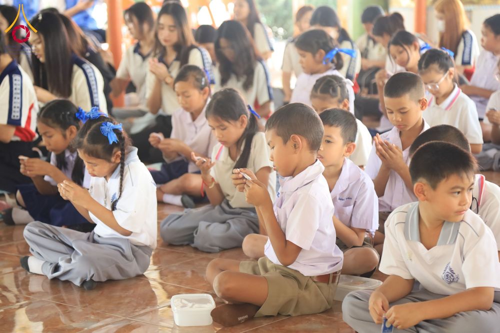 ภาพ No.200144:พิธีทอดผ้าป่าทำนุบำรุงศาสนสถาน ณ วัดบางไผ่นารถ ตำบลบางไทรป่า อำเภอบางเลน จังหวัดนครปฐม ในโครงการธรรมยาตรา กตัญญูบูชา มหาปูชนียาจารย์ พระมงคลเทพมุนี(สด จนฺทสโร) พระผู้ปราบมาร อนุสรณ์สถาน 7 แห่ง ปีที่ 13 วันที่ 22 มกราคม พ.ศ. 2568