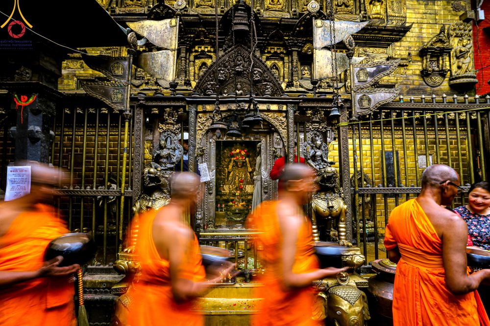 ภาพ No.317249:วันอังคารที่ 31 มีนาคม พ.ศ.2569 จาริกบิณฑบาตแห่งศรัทธา จากวัดอเชศวรสู่สี่แยกปาตันและวัดศรี ประเทศเนปาล