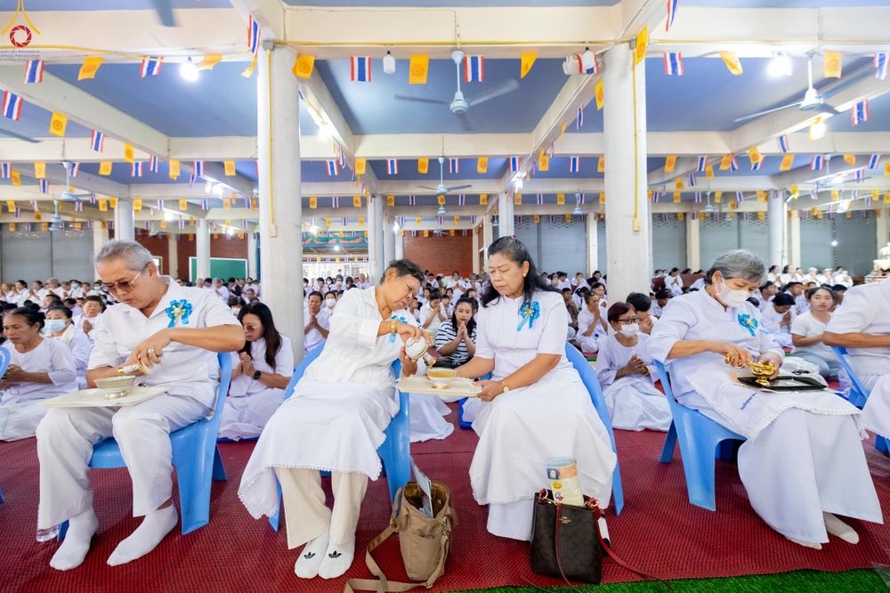 ภาพ No.301297:วันที่ 22 มกราคม พ.ศ. 2569 พิธีทอดผ้าป่าทำนุบำรุงศาสนสถาน ณ วัดใหม่พิบูลย์ผล อ.สองพี่น้อง จ.สุพรรณบุรี ในโครงการธรรมยาตรา กตัญญูบูชา มหาปูชนียาจารย์ พระมงคลเทพมุนี(สด จนฺทสโร) พระผู้ปราบมาร อนุสรณ์สถาน 7 แห่ง ปีที่ 14