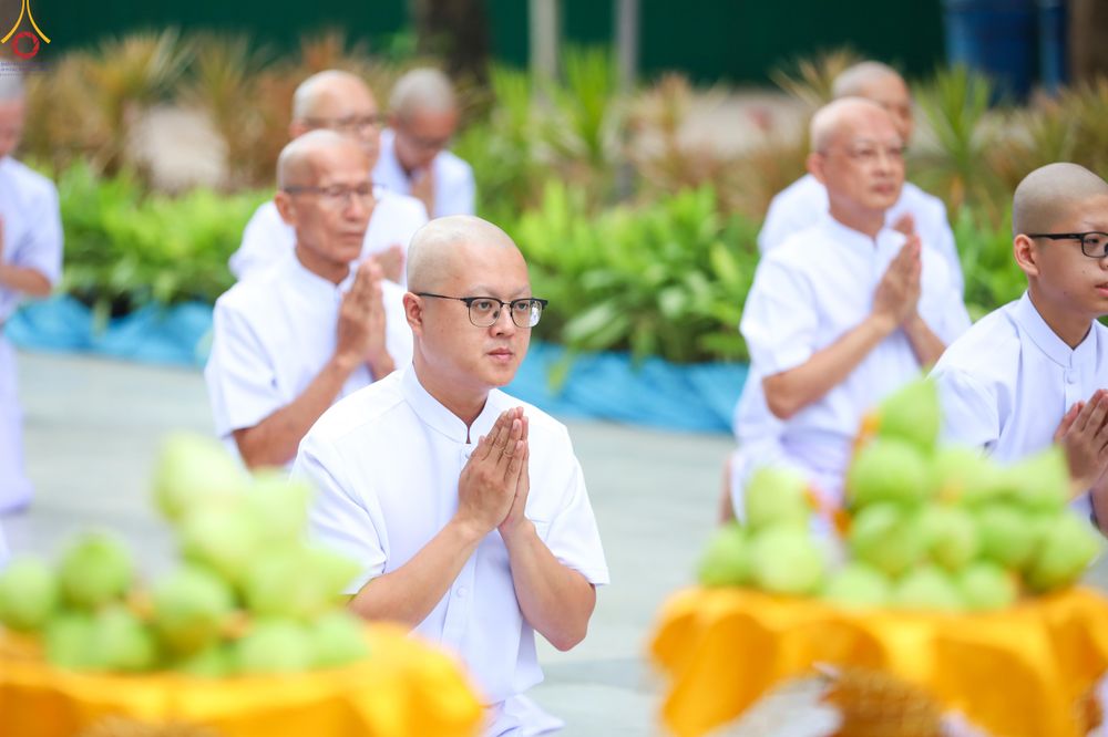 ภาพ No.338731:วันที่ 11 กรกฎาคม พศ.2569 พิธีบรรพชาอุปสมบท โครงการอุปสมบทหมู่ธรรมทายาทนานาชาติ  IDOP รุ่นที่ 21 (ภาษาจีน)  จากประเทศจีน มาเลเซีย สิงคโปร์ และไต้หวัน , โครงการบรรพชาสามเณรโรงเรียนนานาชาติ รุ่นที่ 15