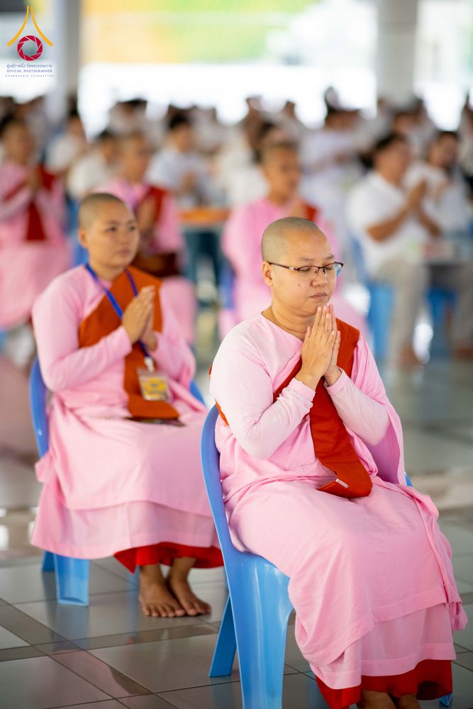 ภาพ No.326730:วันที่ 1 พฤษภาคม พ.ศ.2569 พิธีบุพเปตพลี ครั้งที่ 181 ร่วมอุทิศบุญแด่หมู่ญาติที่ล่วงลับไปแล้ว และสืบทอดอายุพระพุทธศาสนา ณ หอฉันคุณยายอาจารย์ฯ วัดพระธรรมกาย