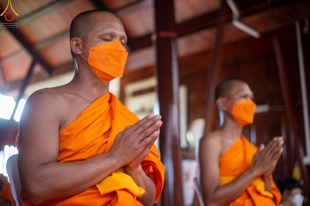 ภาพ No.71605:พระธรรมยาตรา ปฏิบัติศาสนกิจ ทำนุบำรุงศาสนสถาน, ปฏิบัติธรรม ร่วมกับชุมชน,นักเรียนเด็กดีวีสตาร์ และร่วมพิธีทอดผ้าป่าบำรุงศาสนสถาน ในโครงการธรรมยาตรากตัญญูบูชา มหาปูชนียาจารย์ พระมงคลเทพมุนี(สด จนฺทสโร) พระผู้ปราบมาร อนุสรณ์สถาน 7 แห่ง ปีที่ 11 ณ วัดสองพี่น