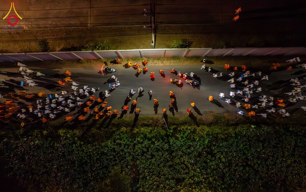 ภาพ No.324539:วันที่ 22 เมษายน พ.ศ.2569 (วันคุ้มครองโลก) บรรยากาศพระสังฆาธิการและสาธุชน การเดินทางกลับ งานถวายมหาสังฆทาน 40,000 กว่าวัดทั่วประเทศ วัดพระธรรมกาย