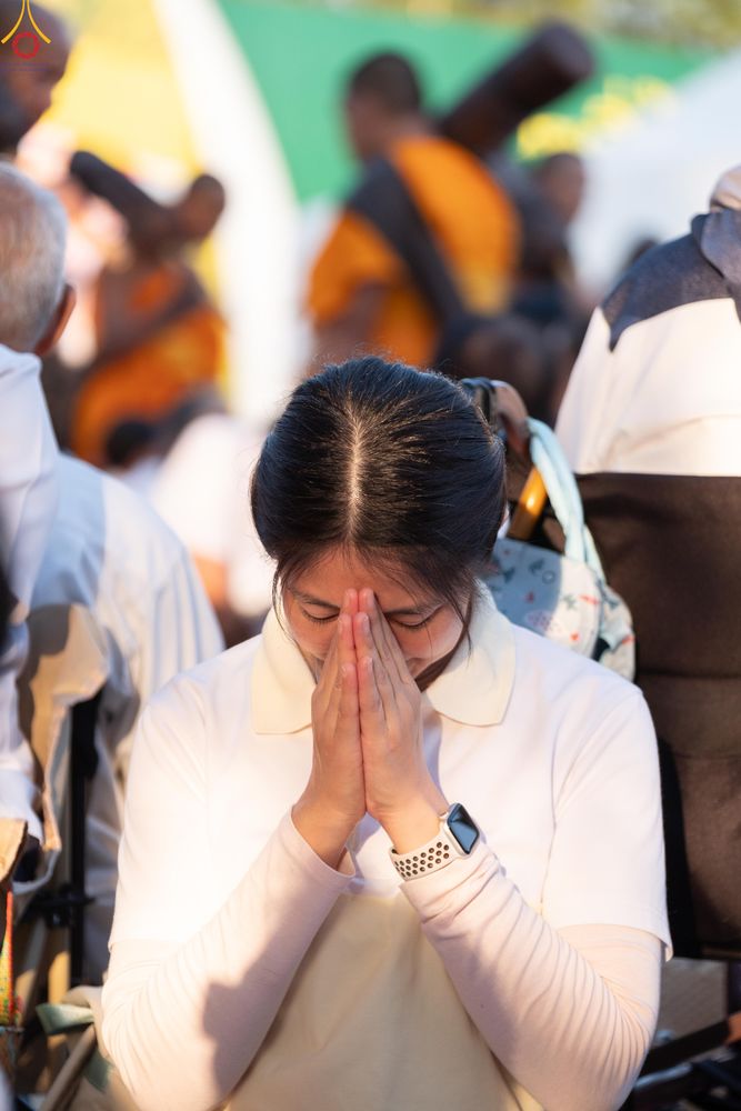 ภาพ No.290511:วันที่ 7 มกราคม พ.ศ. 2569 พิธีต้อนรับพระธรรมยาตรา ณ อนุสรณ์สถานลำดับที่ 2  สถานที่ตั้งมโนปณิธานบวชตลอดชีวิต อนุสรณ์สถานคลองบางนางแท่น (ภาพชุดที่ 2) อ.สามพราน จ.นครปฐม ในโครงการธรรมยาตรา กตัญญูบูชา มหาปูชนียาจารย์ พระมงคลเทพมุนี(สด จนฺทสโร) พระผู้ปราบมาร 