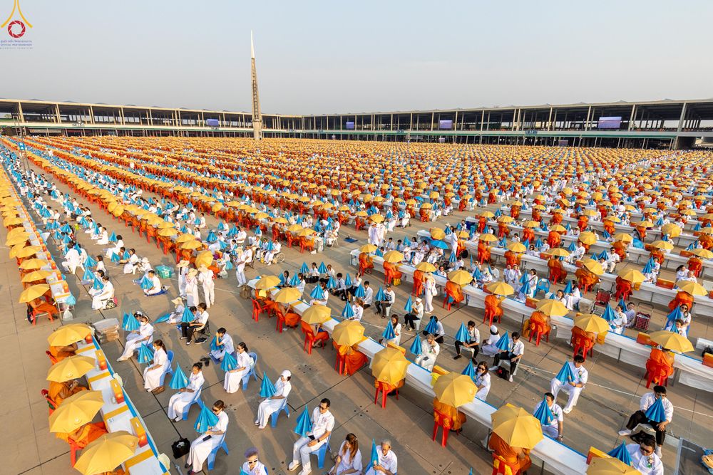 ภาพ No.324973:วันที่ 22 เมษายน พ.ศ.2569 (วันคุ้มครองโลก) พิธีถวายมหาสังฆทาน 40,000 กว่าวัดทั่วประเทศ (ชุดที่ 2) ณ ลานธรรม พระมหาธรรมกายเจดีย์ วัดพระธรรมกาย