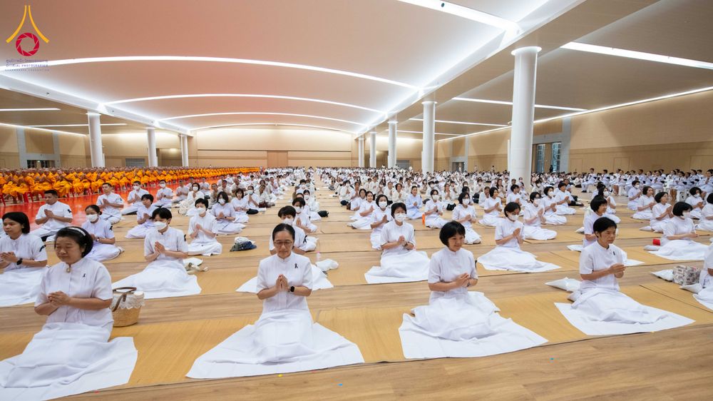 ภาพ No.306418:วันที่ 31 มกราคม พ.ศ. 2569  พิธีบำเพ็ญกุศล 100 วัน เพื่ออุทิศถวายแด่  สมเด็จพระนางเจ้าสิริกิติ์ พระบรมราชินีนาถ พระบรมราชชนนีพันปีหลวง ณ ห้องแก้วสารพัดนึก2 วัดพระธรรมกาย ปทุมธานี