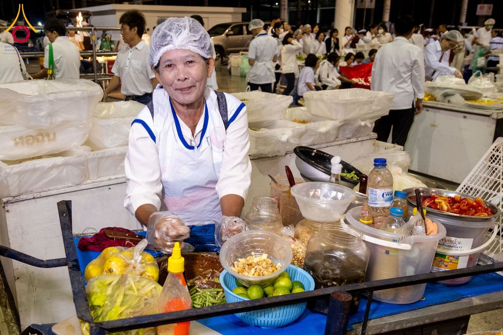 ภาพ No.306821:วันที่ 31 มกราคม พ.ศ. 2569 พิธีถวายภัตตาหารเป็นสังฆทาน แด่พระธรรมยาตรา ณ วัดพระธรรมกาย  จังหวัดปทุมธานี ในโครงการธรรมยาตรา กตัญญูบูชา มหาปูชนียาจารย์ พระมงคลเทพมุนี(สด จนฺทสโร) พระผู้ปราบมาร อนุสรณ์สถาน 7 แห่ง ปีที่ 14