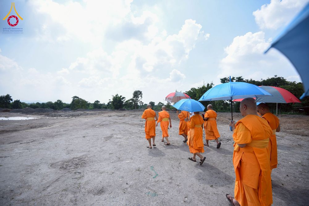 ภาพ No.270257:วันอาทิตย์ที่ 9 พฤศจิกายน พ.ศ. 2568 พิธีทอดผ้าป่าสร้างองค์พระเจดีย์สระบุรี สถาปนาองค์พระเจดีย์ เพื่อสร้างสันติภาพโลก ณ ศูนย์ปฏิบัติธรรมสระบุรี อ.พระพุทธบาท จ.สระบุรี