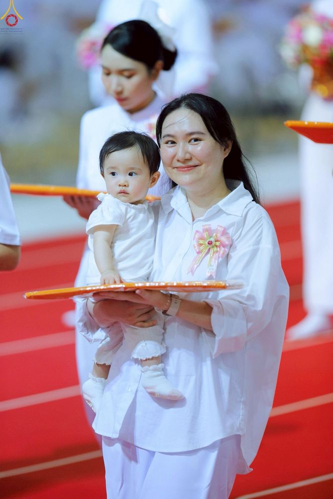 ภาพ No.243950:วันอาทิตย์ที่ 7 กันยายน พ.ศ. 2568 พิธีทอดผ้าป่าสมทบกฐินวัดพระธรรมกาย และสมทบกฐิน 30,000 วัดทั่วไทย ครั้งที่ 2 ณ ห้องแก้วสารพัดนึก 1 วัดพระธรรมกาย