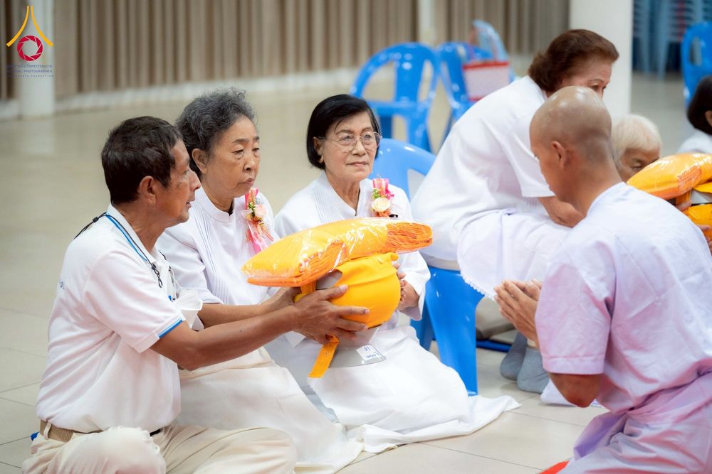 ภาพ No.278266:วันศุกร์ที่ 5 ธันวาคม พ.ศ. 2568 (วันพ่อแห่งชาติ) พิธีบรรพชาอุปสมบทหมู่ธรรมทายาท จำนวน 16 รูป โครงการบรรพชาอุปสมบทหมู่ รุ่นบูชาธรรมมหาปูชนียาจารย์ ประจำปี 2568  ณ ศูนย์ปฏิบัติธรรมและอบรมเยาวชนพระนครศรีอยุธยา จ.พระนครศรีอยุธยา