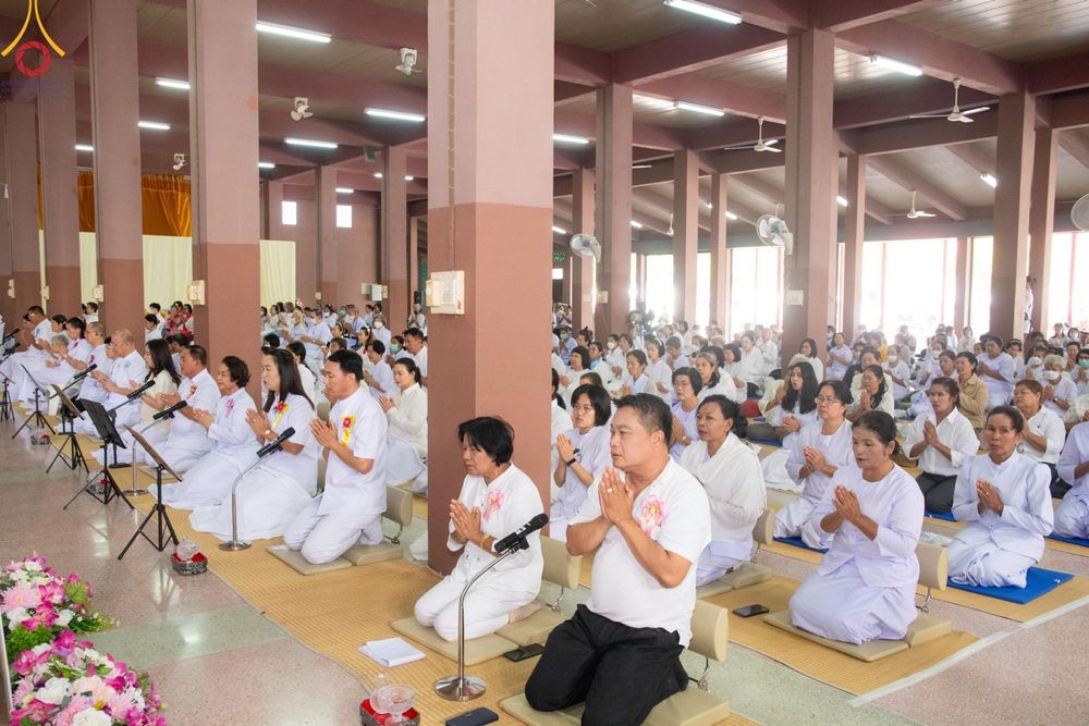 ภาพ No.189911:พิธีทอดผ้าป่าทำนุบำรุงศาสนสถาน ณ วัดอัมพวัน ต.สองพี่น้อง อ.สองพี่น้อง จ.สุพรรณบุรี ในโครงการธรรมยาตรา กตัญญูบูชา มหาปูชนียาจารย์ พระมงคลเทพมุนี(สด จนฺทสโร) พระผู้ปราบมาร อนุสรณ์สถาน 7 แห่ง ปีที่ 13 วันที่ 5 มกราคม พ.ศ. 2568