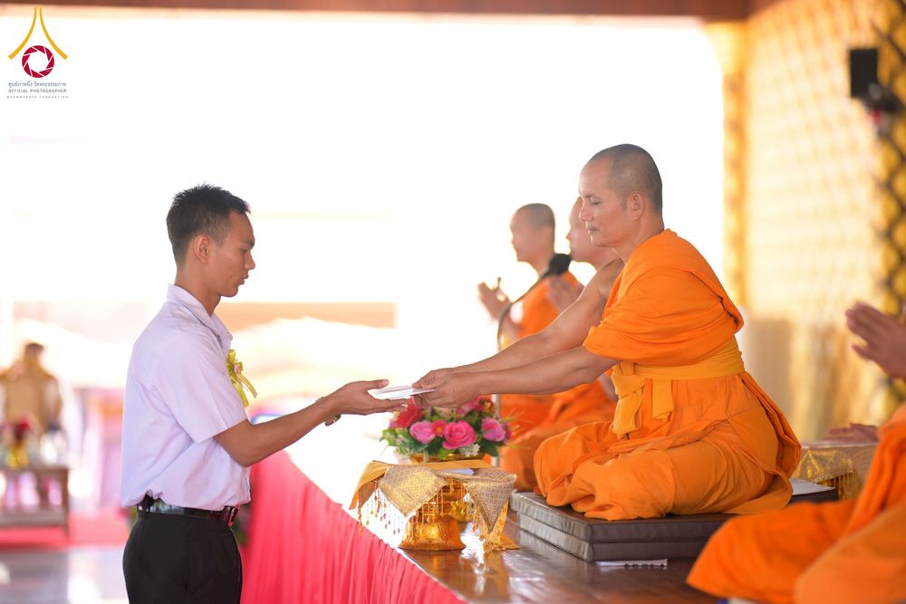 ภาพ No.274885:วันที่ 28 พฤศจิกายน พ.ศ. 2568 รวมพลังเด็กดี V-Star ผู้นำฟื้นฟูศีลธรรมโลก ประจำปี 2568 จังหวัดอุบลราชธานี ณ วัดป่าอุบลแก้ว อ.วารินชำราบ จ.อุบลราชธานี