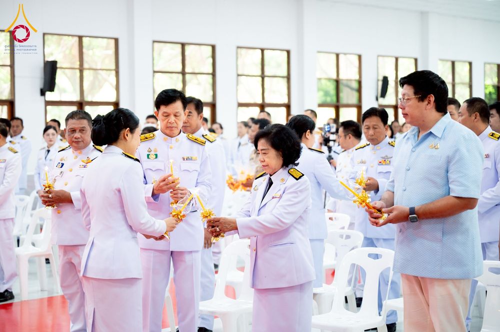 ภาพ No.237753:พิธีถวายเครื่องราชสักการะและวางพานพุ่ม และพิธีจุดเทียนถวายพระพรชัยมงคล เนื่องในโอกาสวันเฉลิมพระชนมพรรษา สมเด็จพระนางเจ้าสิริกิติ์ พระบรมราชินีนาถ พระบรมราชชนนีพันปีหลวง วันอังคารที่ 12 สิงหาคม พ.ศ. 2568  ณ อาคารปลูกศรัทธา 2 วัดพระธรรมกาย