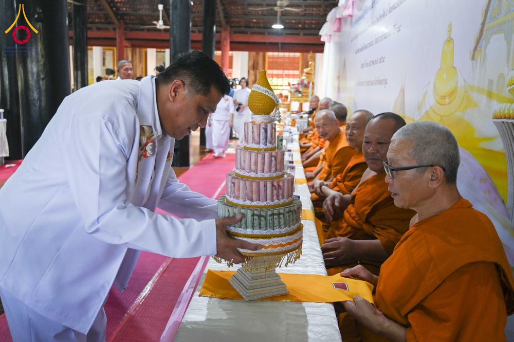 ภาพ No.303397:วันที่ 23 มกราคม พ.ศ. 2569 พิธีเจริญพุทธมนต์ปฏิบัติธรรม มอบทุนการศึกษา  ถวายสังฆทาน 109 วัด เพื่อถวายเป็นพุทธบูชา เพื่อขับเคลื่อนโครงการหมู่บ้านรักษาศีล 5 โดยคณะสงฆ์จังหวัดนครปฐม คณะศิษยานุศิษย์วัดพระธรรมกาย โครงการธรรมยาตรา ปีที่ 14 ณ วัดบางปลา อำเภอบาง