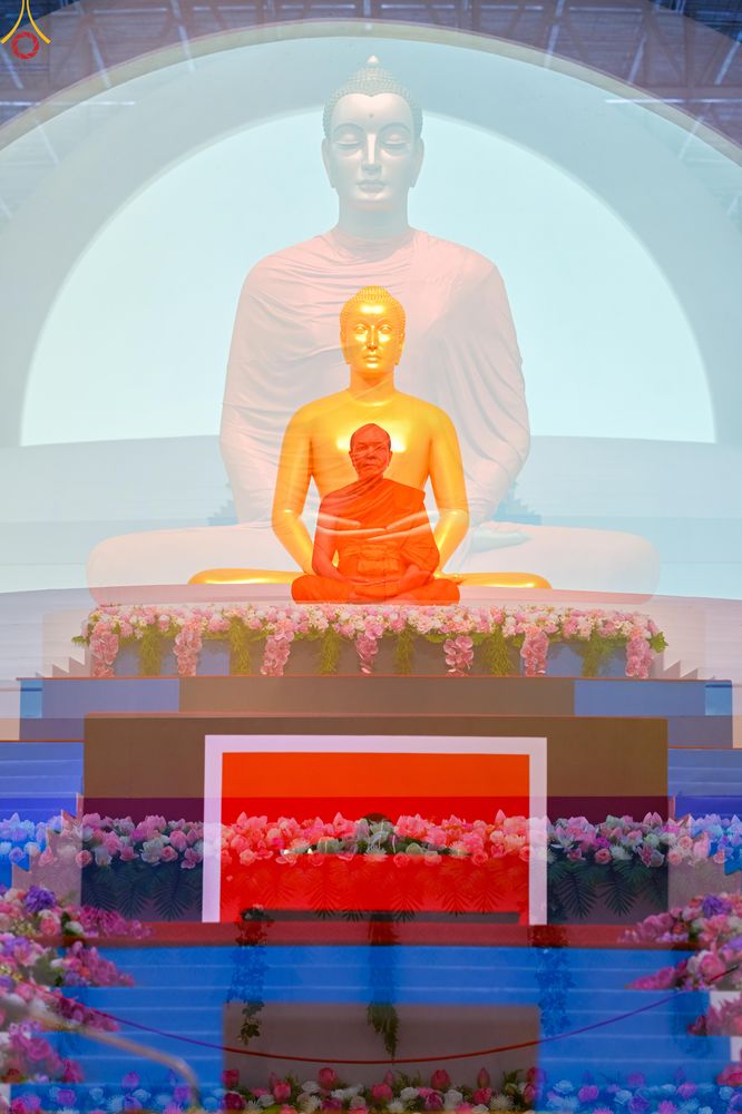 ภาพ No.342746:วันอาทิตย์ที่ 9 สิงหาคม พ.ศ.2569 พิธีจุดเทียนใจ ไฟนิรันดร์ อนันตชัย ณ รัตนบัลลังก์ วัดพระธรรมกาย