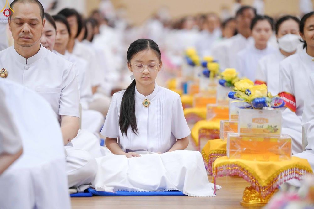 ภาพ No.343544:วันที่ 16 สิงหาคม พ.ศ.2569 พิธีถวายคิลานเภสัช และอุปกรณ์ทางการแพทย์ ณ ห้องแก้วสารพัดนึก2 วัดพระธรรมกาย