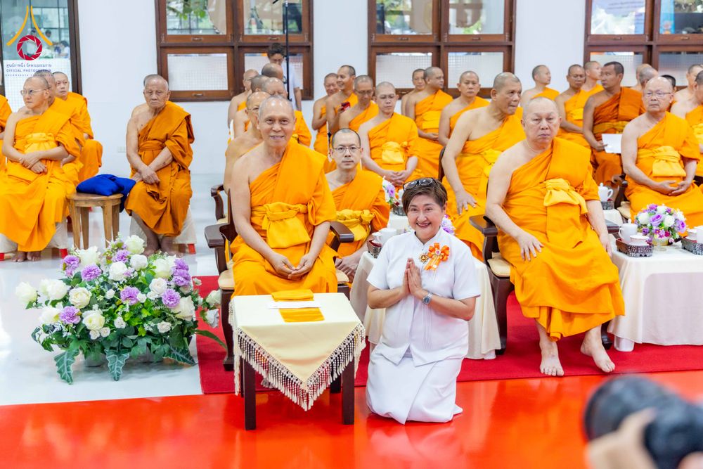 ภาพ No.316089:วันศุกร์ที่ 27 มีนาคม พ.ศ. 2569 พิธีบำเพ็ญกุศล คุณพ่อณรงค์ จินตมากุล  สิริอายุ 99 ปี 11 เดือน โยมบิดา พระครูปลัดรัตนวีรวัฒน์ (รังสฤษดิ์ อิทฺธิจินตโก) ที่ปรึกษาเจ้าคณะจังหวัดปทุมธานี เจ้าอาวาสวัดพระธรรมกาย  ณ ห้องปลูกศรัทธา 2 วัดพระธรรมกาย ปทุมธานี