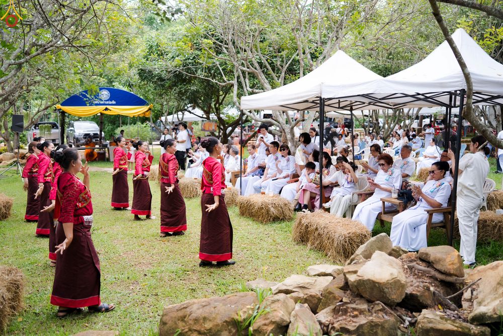 ภาพ No.335638:วันที่ 14 มิถุนายน พ.ศ.2569 พิธีทอดผ้าป่าแก้วภูเรือฉลองครบรอบ11ปี