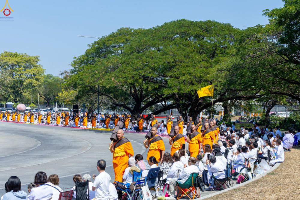 ภาพ No.304692:วันที่ 25 มกราคม พ.ศ. 2569 พิธีต้อนรับพระธรรมยาตรา (ภาพชุดที่ 2) รร.สามัคคีราษฏร์บำรุง-วัดพระธรรมกาย ในโครงการธรรมยาตรา กตัญญูบูชา มหาปูชนียาจารย์ พระมงคลเทพมุนี(สด จนฺทสโร) พระผู้ปราบมาร อนุสรณ์สถาน 7 แห่ง ปีที่ 14