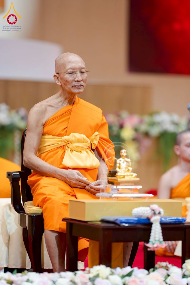 ภาพ No.272865:วันอาทิตย์ที่ 23 พฤศจิกายน พ.ศ.2568 พิธีมุทิตาสักการะ พระมหาเถระและพระเถระ ประจำปีพุทธศักราช 2568 ณ ห้องแก้วสารพัดนึก 2 สภาธรรมกายสากล  วัดพระธรรมกาย