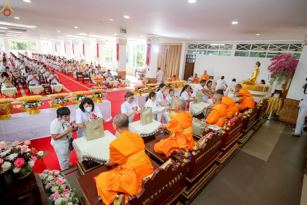 ภาพ No.260281:วันที่ 18 ตุลาคม พ.ศ. 2568 พิธีทอดกฐินสามัคคีทั่วไทย 30,000 วัด โดยคณะศิษยานุศิษย์ บูชาธรรม 81 ปี หลวงพ่อธัมมชโย ณ วัดกิ่วลม ต.บ่อหลวง อ.ฮอด จ.เชียงใหม่