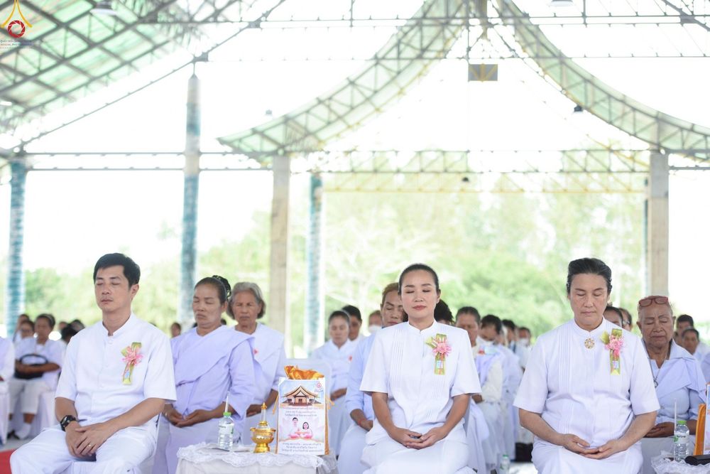 ภาพ No.249378:วันที่ 28 กันยายน พ.ศ. 2568 พิธีทอดผ้าป่าแผ่นบันมงคลมหาเศรษฐี อาคาร 80 ปี หลวงพ่อธัมมชโย ณ ศูนย์ปฏิบัติธรรมวิหารแดง ต.เจริญธรรม อ.วิหารแดง จ.สระบุรี