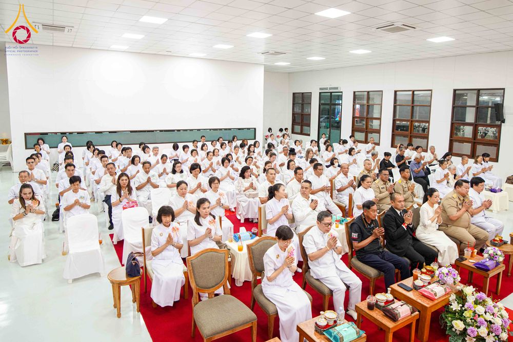 ภาพ No.315508:วันพุธที่ 25 มีนาคม พ.ศ. 2569 พิธีบำเพ็ญกุศล คุณพ่อณรงค์ จินตมากุล  สิริอายุ 99 ปี 11 เดือน โยมบิดา พระครูปลัดรัตนวีรวัฒน์ (รังสฤษดิ์ อิทฺธิจินตโก) ที่ปรึกษาเจ้าคณะจังหวัดปทุมธานี เจ้าอาวาสวัดพระธรรมกาย  ณ ห้องปลูกศรัทธา 2 วัดพระธรรมกาย ปทุมธานี