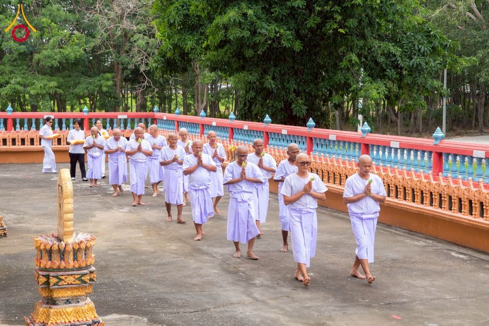 ภาพ No.276360:วันศุกร์ที่ 5 ธันวาคม 2568 (วันพ่อแห่งชาติ) พิธีบรรพชาอุปสมบทหมู่ธรรมทายาท จำนวน 14 รูป โครงการบรรพชาอุปสมบทหมู่ รุ่นบูชาธรรมมหาปูชนียาจารย์ ประจำปี 2568  ณ ศูนย์อบรมเยาวชนบางปะหัน จังหวัดพระนครศรีอยุธยา