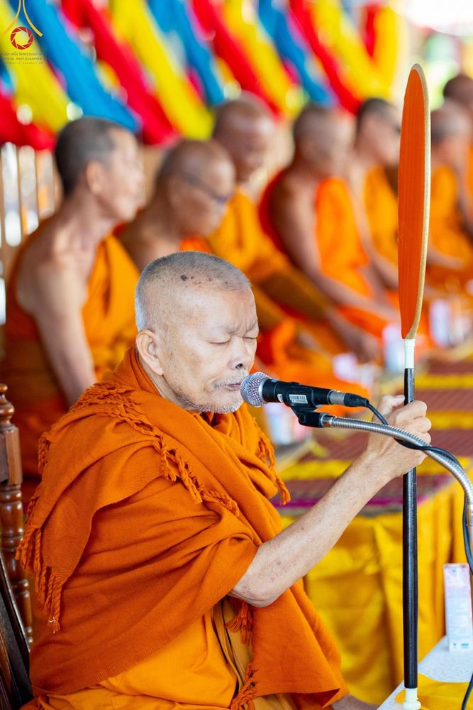 ภาพ No.189306:พิธีทอดผ้าป่าทำนุบำรุงศาสนสถาน ในโครงการธรรมยาตรา กตัญญูบูชา มหาปูชนียาจารย์ พระมงคลเทพมุนี(สด จนฺทสโร) พระผู้ปราบมาร อนุสรณ์สถาน 7 แห่ง ปีที่ 13 ณ วัดใหม่นพรัตน์  ต.เนินพระปรางค์ อ.สองพี่น้อง จ.สุพรรณบุรี วันที่ 5 มกราคม พ.ศ. 2568
