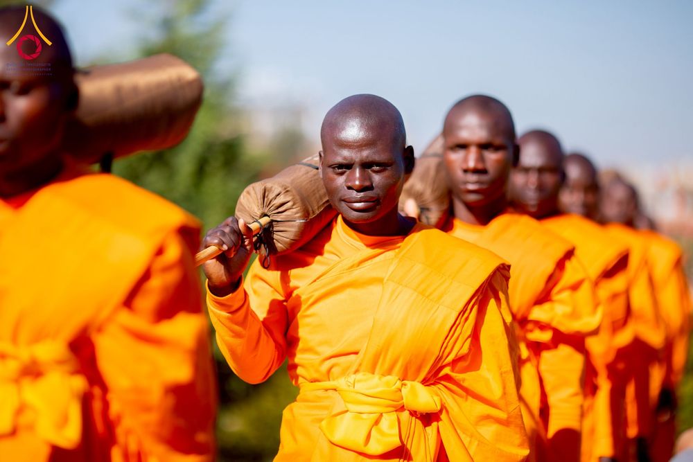 ภาพ No.232833:วันที่ 1 กรกฏาคม พ.ศ. 2568 Dhammayatra in South Africa 2025 ธรรมยาตราแอฟริกาใต้ — เส้นทางแห่งสติ สมาธิ และปัญญา ธรรมทายาทที่ได้อบรมโครงการบรรพชาอุปสมบทหมู่ครั้งที่ 2 ณ วัดพระธรรมกายโจฮันเนสเบิร์ก ประเทศแอฟริกาใต้