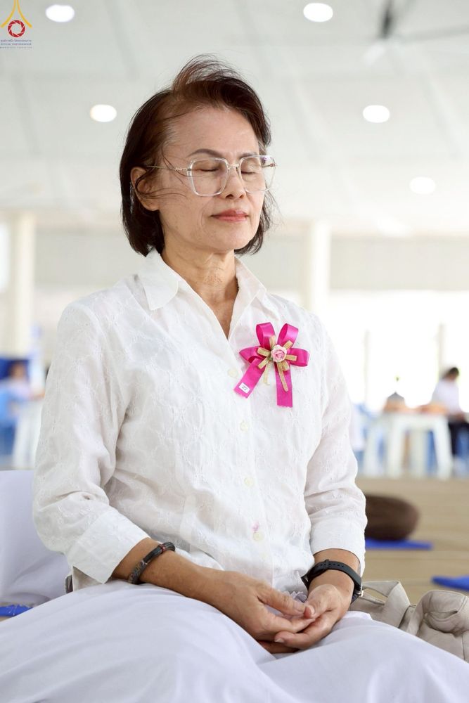 ภาพ No.246996:วันที่ 20 กันยายน พ.ศ. 2568 พิธีถวายเมนูสวรรค์เพื่อการบรรลุธรรม ณ หอฉันคุณยายอาจารย์ฯ วัดพระธรรมกาย