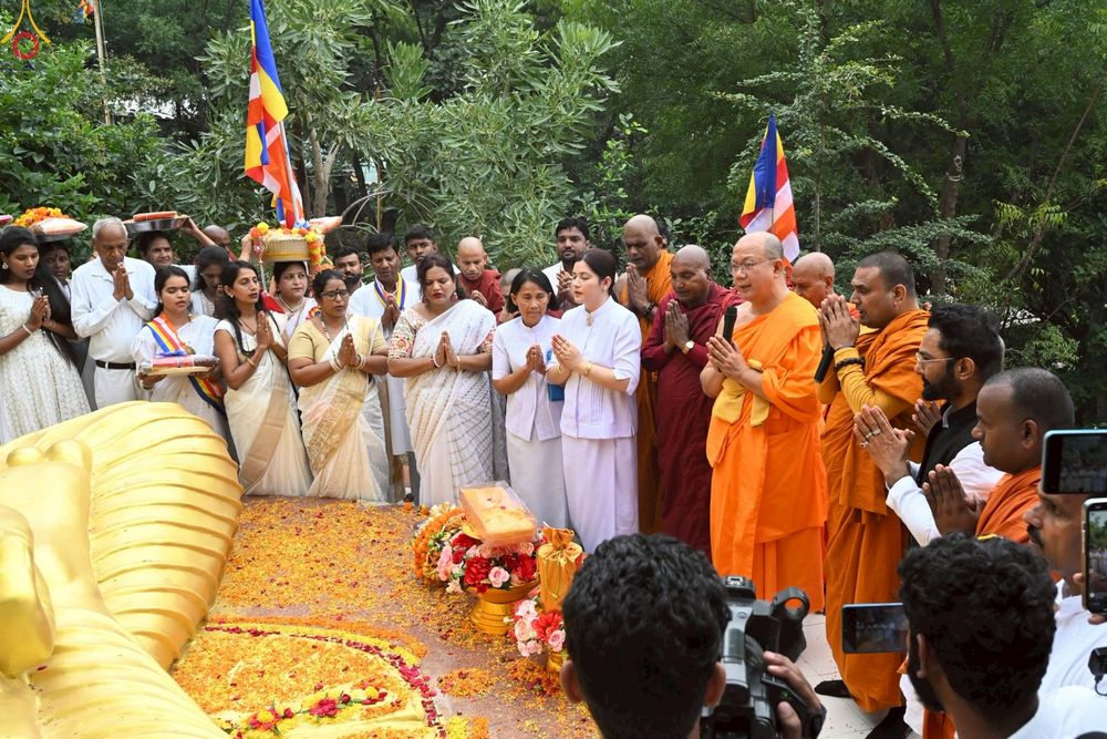 ภาพ No.263501:วันที่ 18 ตุลาคม พ.ศ. 2568 พิธีแห่กฐิน และกฐินสมทบหลวงพ่อ ธัมมชโย  ถวายแด่ วัดพุทธภูมิ เมืองโภปาล รัฐมัธยประเทศ ประเทศอินเดีย 