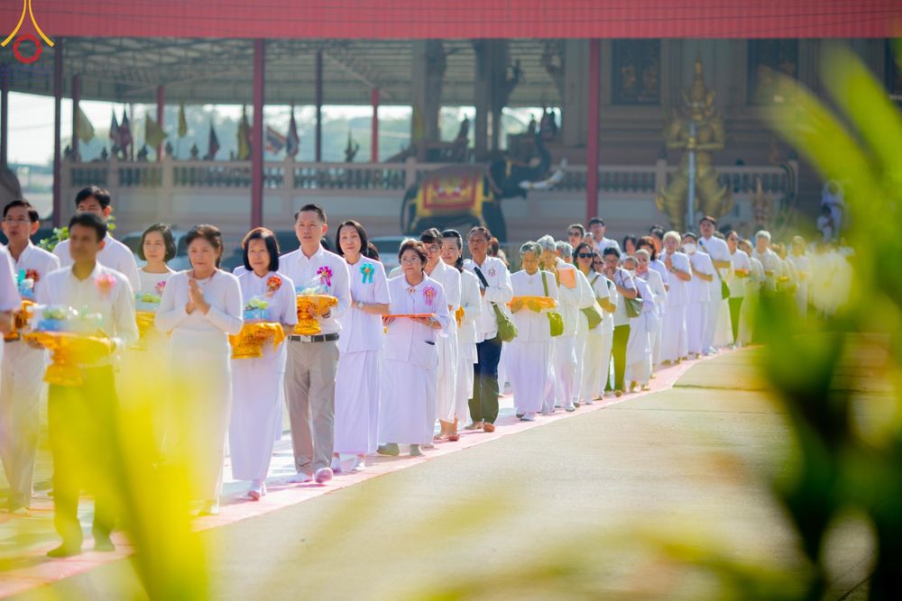 ภาพ No.192124:พิธีทอดผ้าป่าทำนุบำรุงศาสนสถาน ณ วัดนราภิรมย์ ตำบลนราภิรมย์ อำเภอบางเลน จังหวัดนครปฐม ในโครงการธรรมยาตรา กตัญญูบูชา มหาปูชนียาจารย์ พระมงคลเทพมุนี(สด จนฺทสโร) พระผู้ปราบมาร อนุสรณ์สถาน 7 แห่ง ปีที่ 13 วันที่ 9 มกราคม พ.ศ. 2568