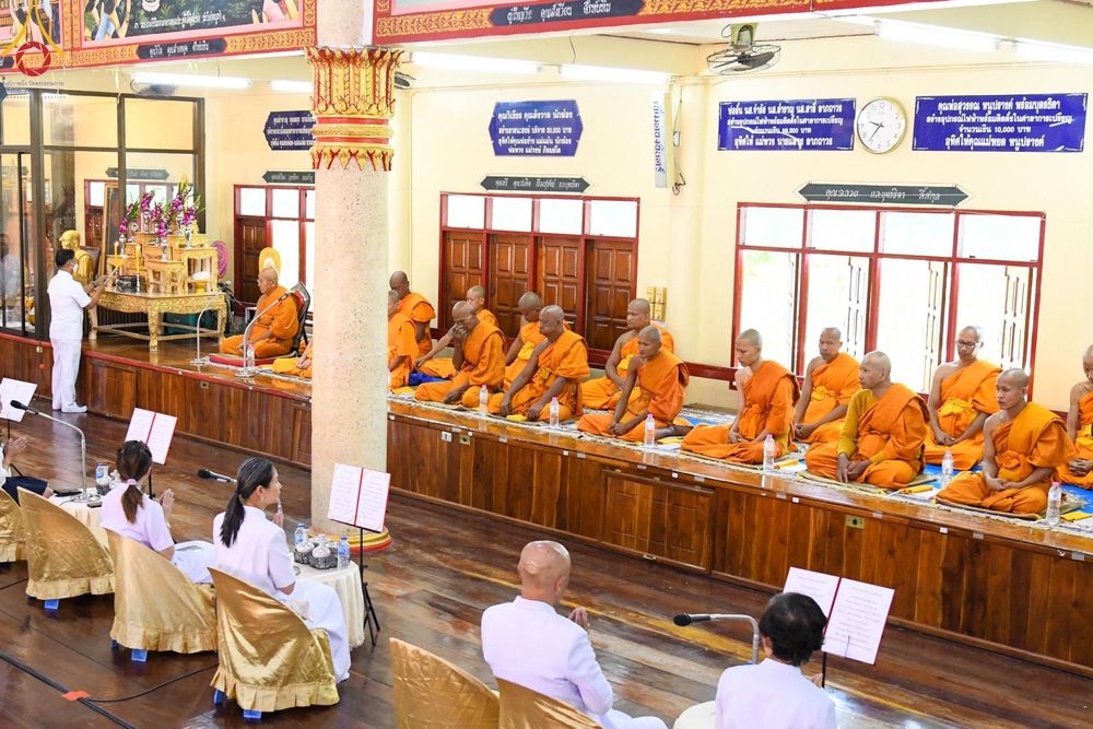 ภาพ No.195754:พิธีทอดผ้าป่าทำนุบำรุงศาสนสถาน ณ วัดตรีพาราสีมาเขต ต.สามเมือง อ.ลาดบัวหลวง จ.พระนครศรีอยุธยา ในโครงการธรรมยาตรา กตัญญูบูชา มหาปูชนียาจารย์ พระมงคลเทพมุนี(สด จนฺทสโร) พระผู้ปราบมาร อนุสรณ์สถาน 7 แห่ง ปีที่ 13 วันที่ 13 มกราคม พ.ศ. 2568